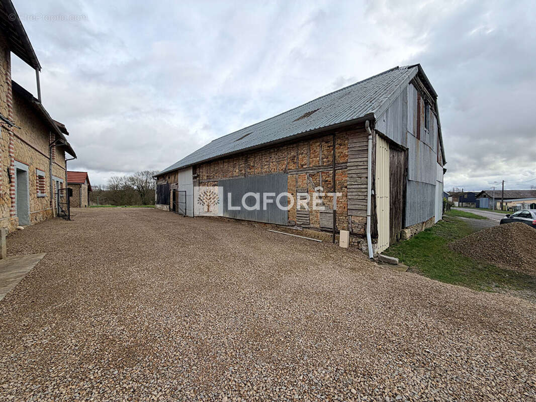 Maison à SAULCES-MONCLIN