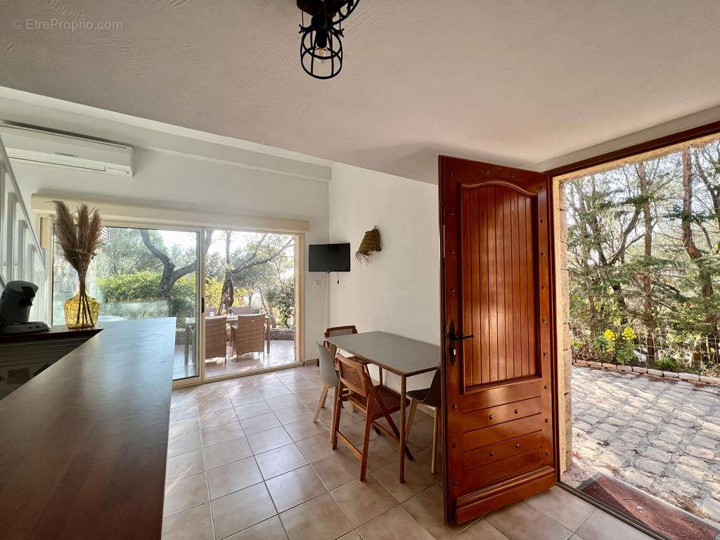 Appartement à OLMETO