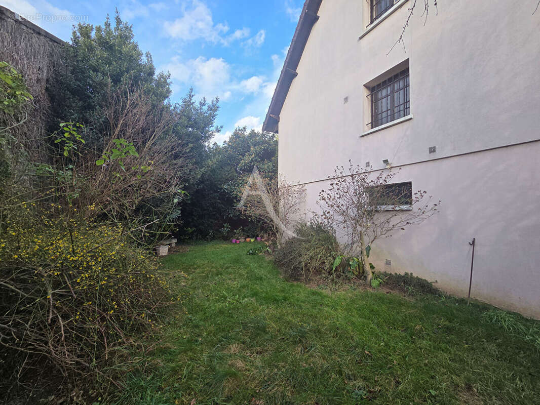 Maison à VITRY-SUR-SEINE