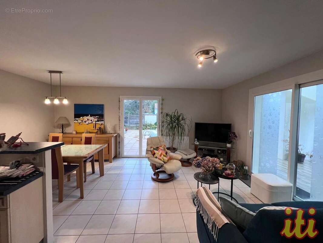 Maison à TALMONT-SAINT-HILAIRE