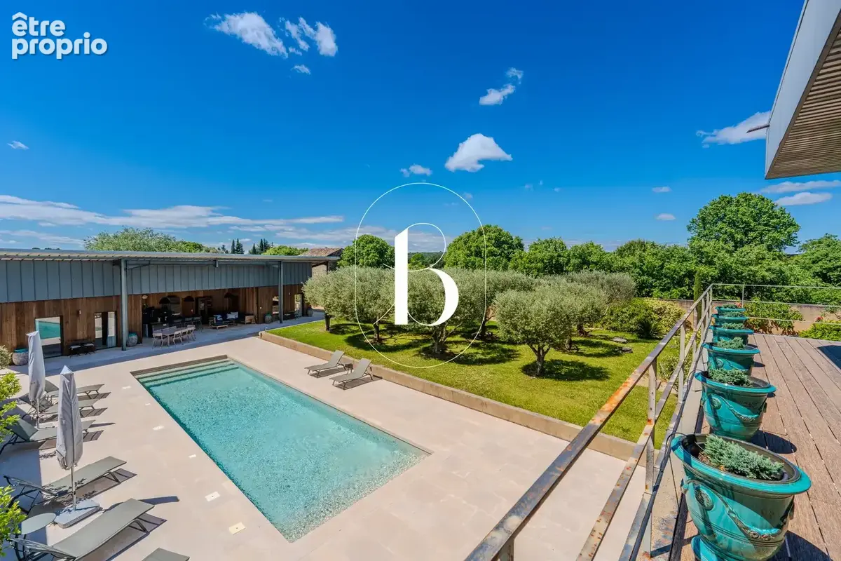 Maison 9 pièces 273 m² à vendre à Uzes (30700) - photo 4