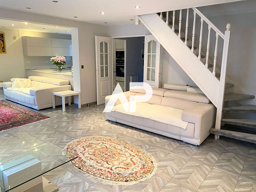 Maison à SOISY-SOUS-MONTMORENCY