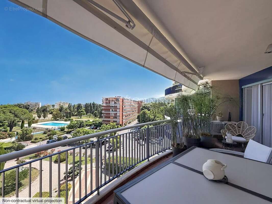 Appartement à MANDELIEU-LA-NAPOULE