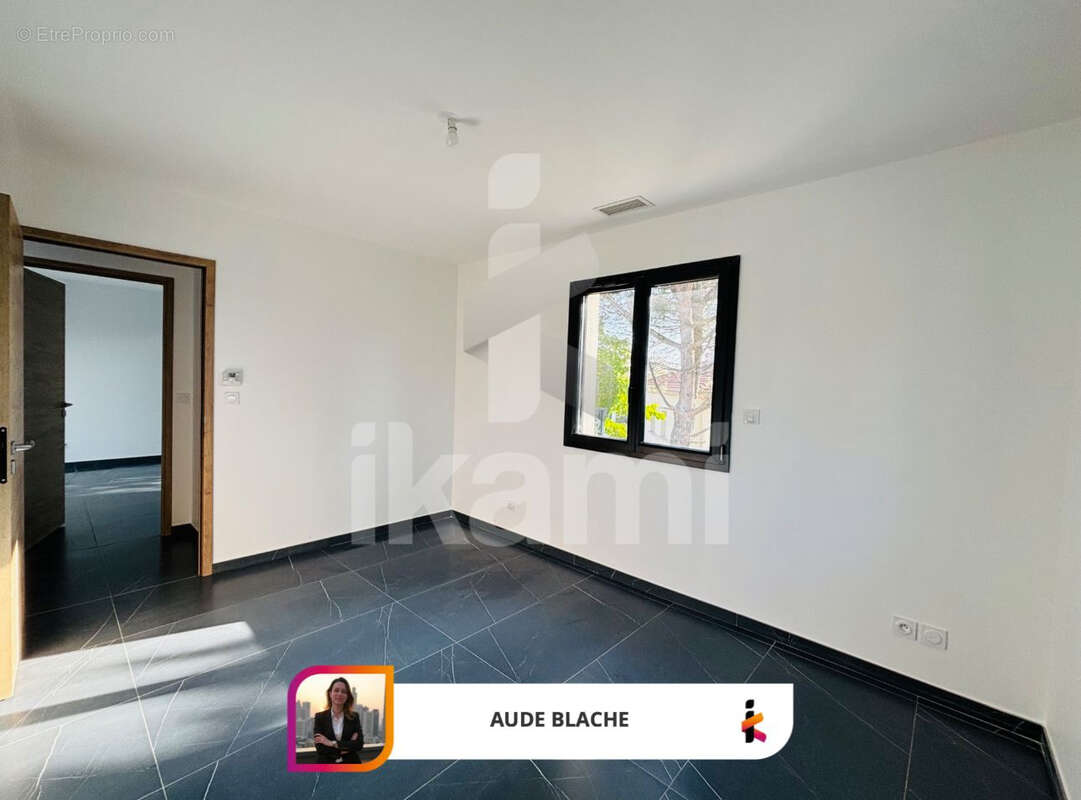 Maison à CHANOS-CURSON