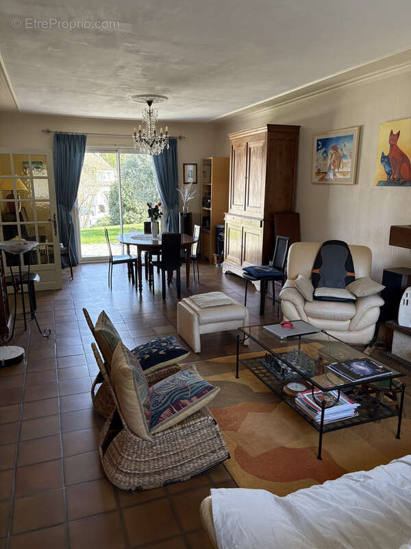 Prix attractif : sur les hauteurs châtellerault nord très belle maison de 272 m2 6 chambres - photo 3