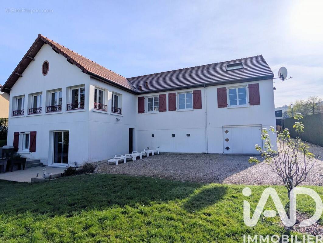 Photo 1 - Maison à SAINT-PIERRE-ES-CHAMPS