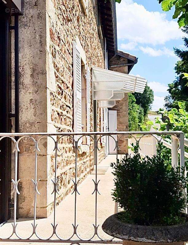 Maison à BEAUJEU