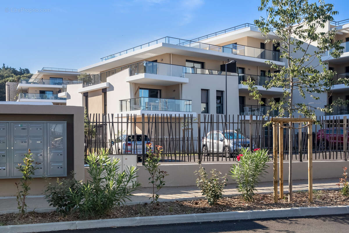 Appartement à SAINT-MANDRIER-SUR-MER