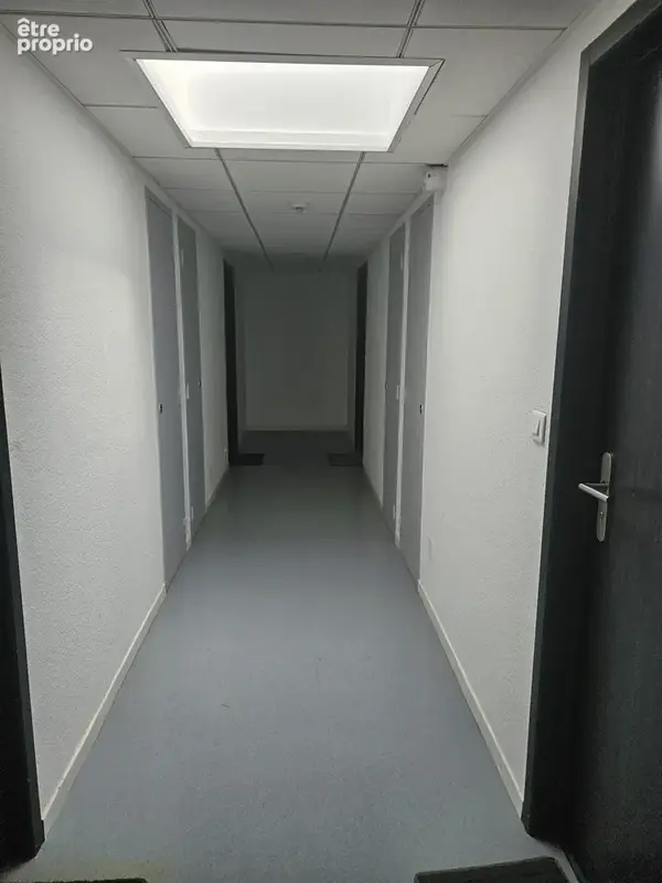 Couloir accès appartement 
