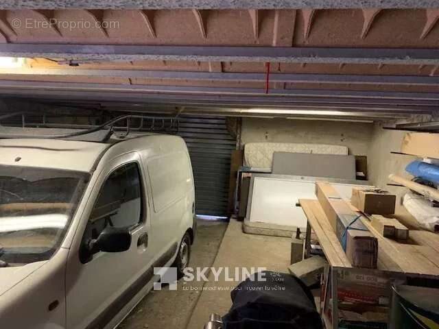 Commerce à MARSEILLE-4E