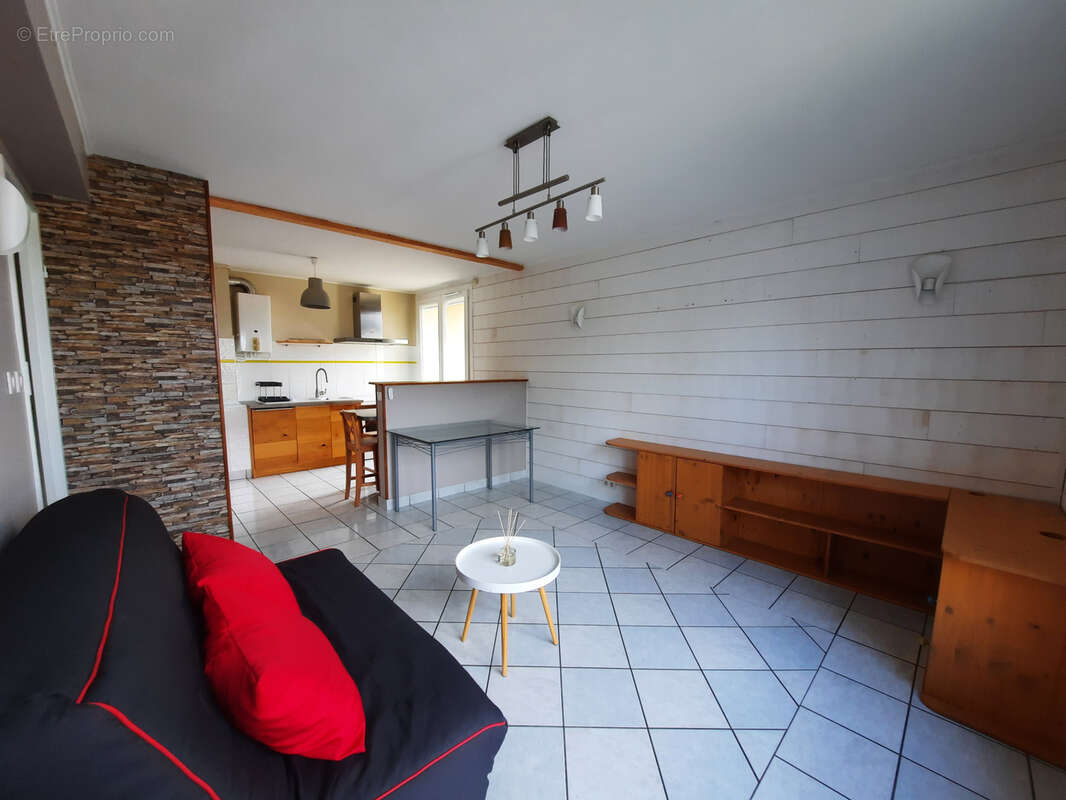 Appartement à SAINT-ETIENNE