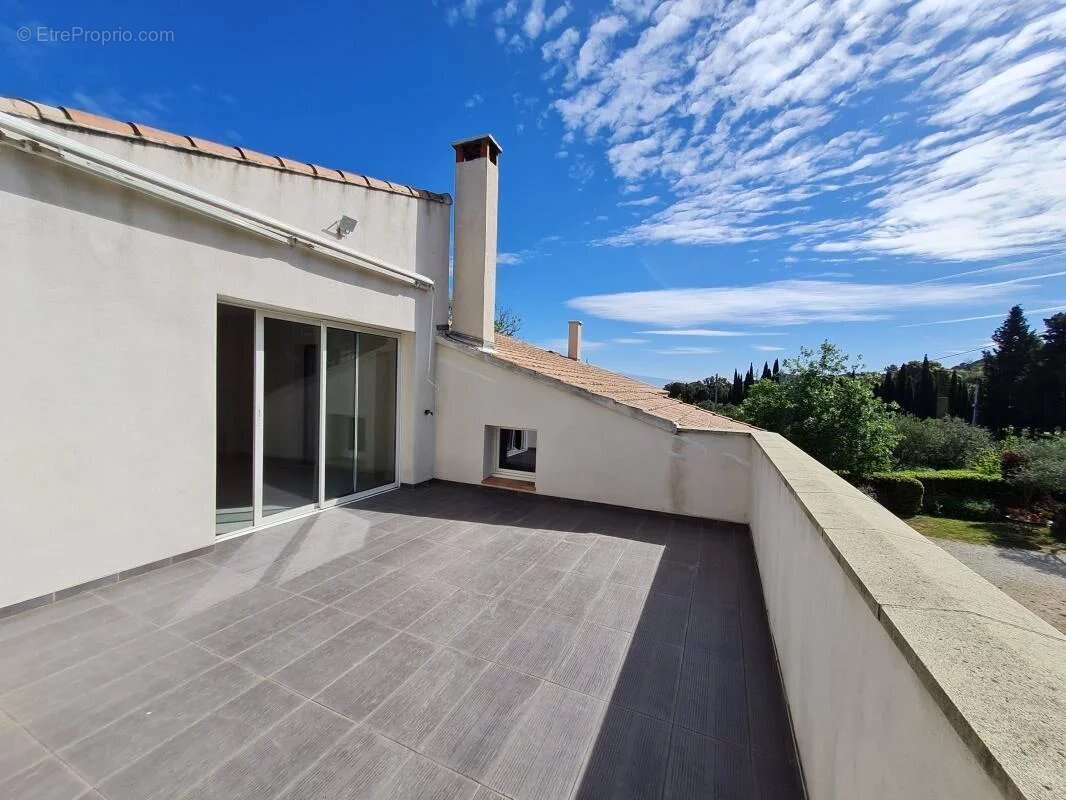 Maison à PUJAUT
