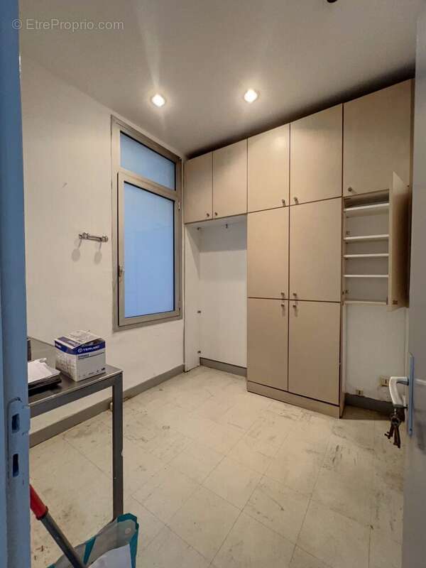 Appartement à MARSEILLE-1E