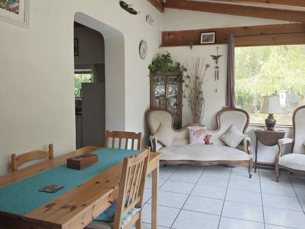 Maison individuelle avec garage et grand jardin - photo 5
