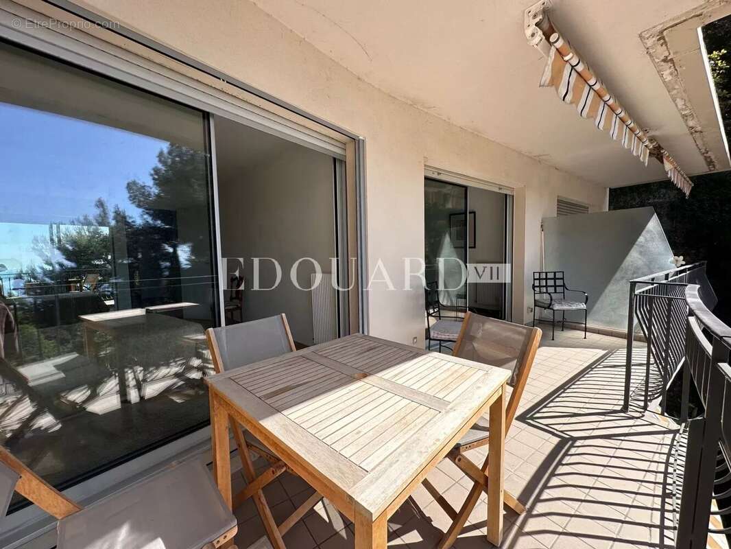 Appartement à ROQUEBRUNE-CAP-MARTIN