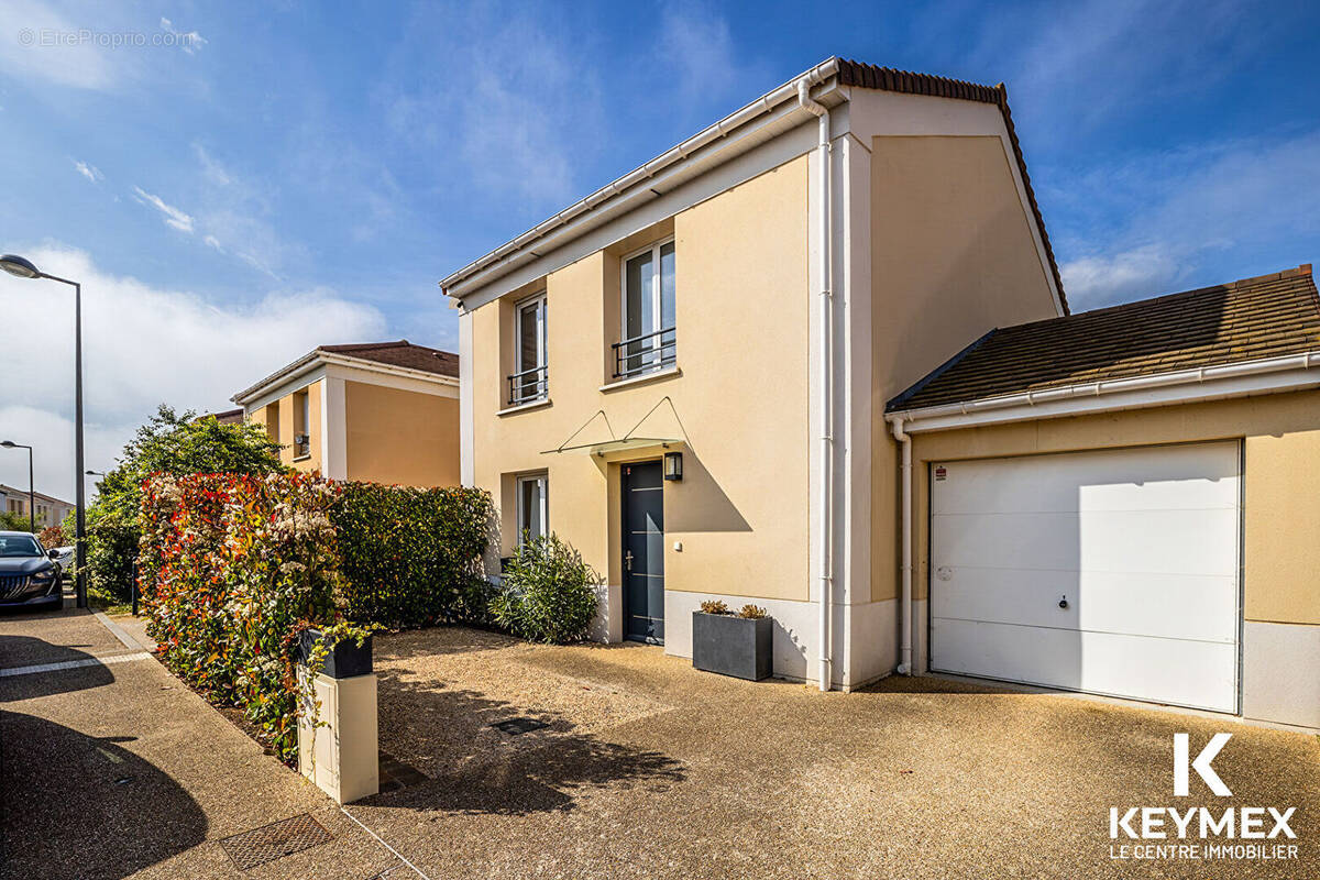 Maison à BRUYERES-SUR-OISE
