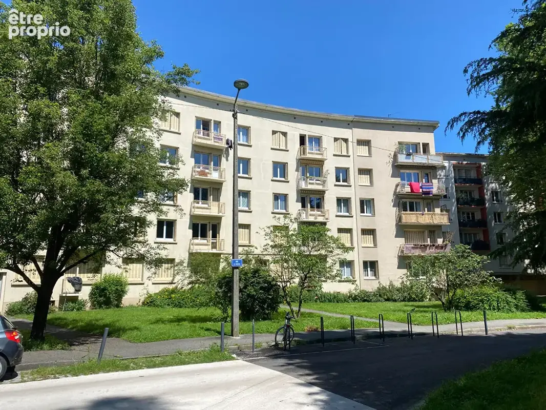 4P+C  4ème et dernier étage  GRENOBLE vue très dégagée - photo 2