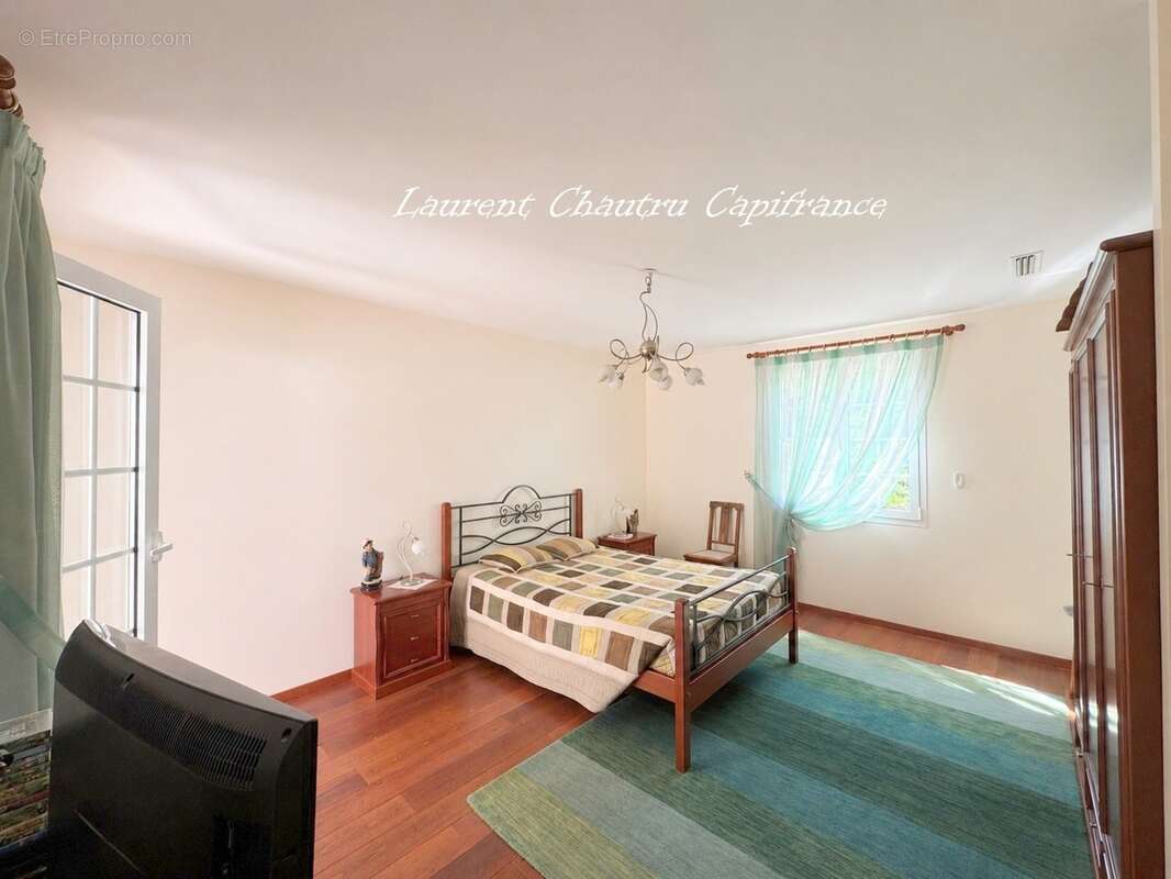Villa de standing 190m² à SANILHAC (24) - photo 23