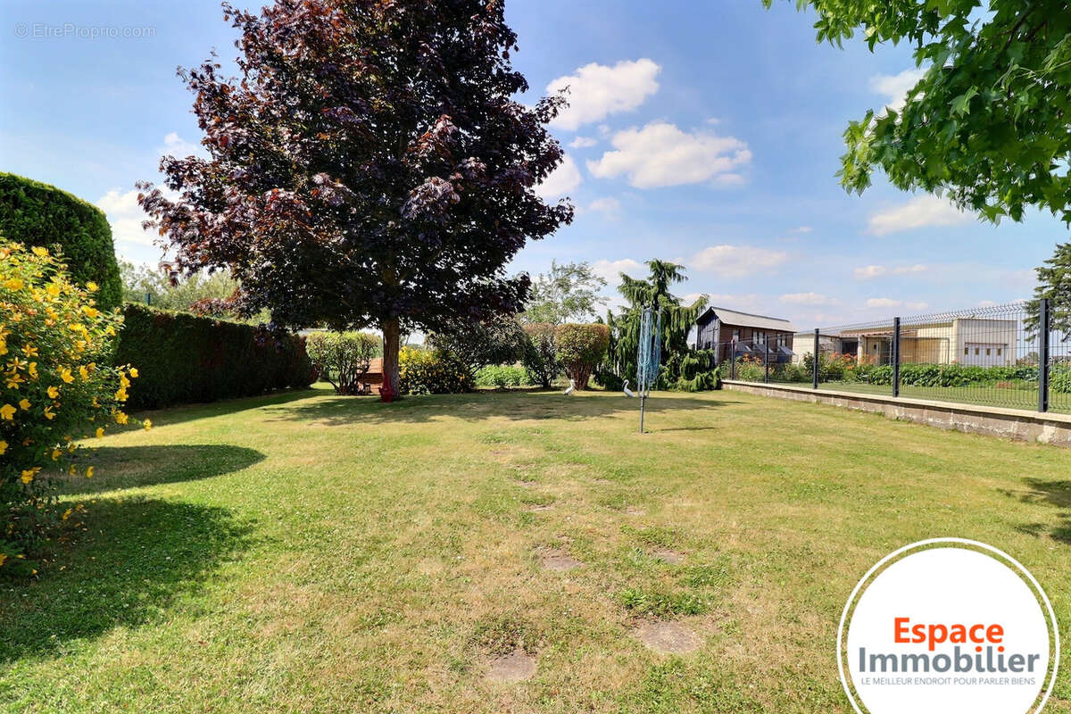 Maison à DOUCHY-LES-MINES