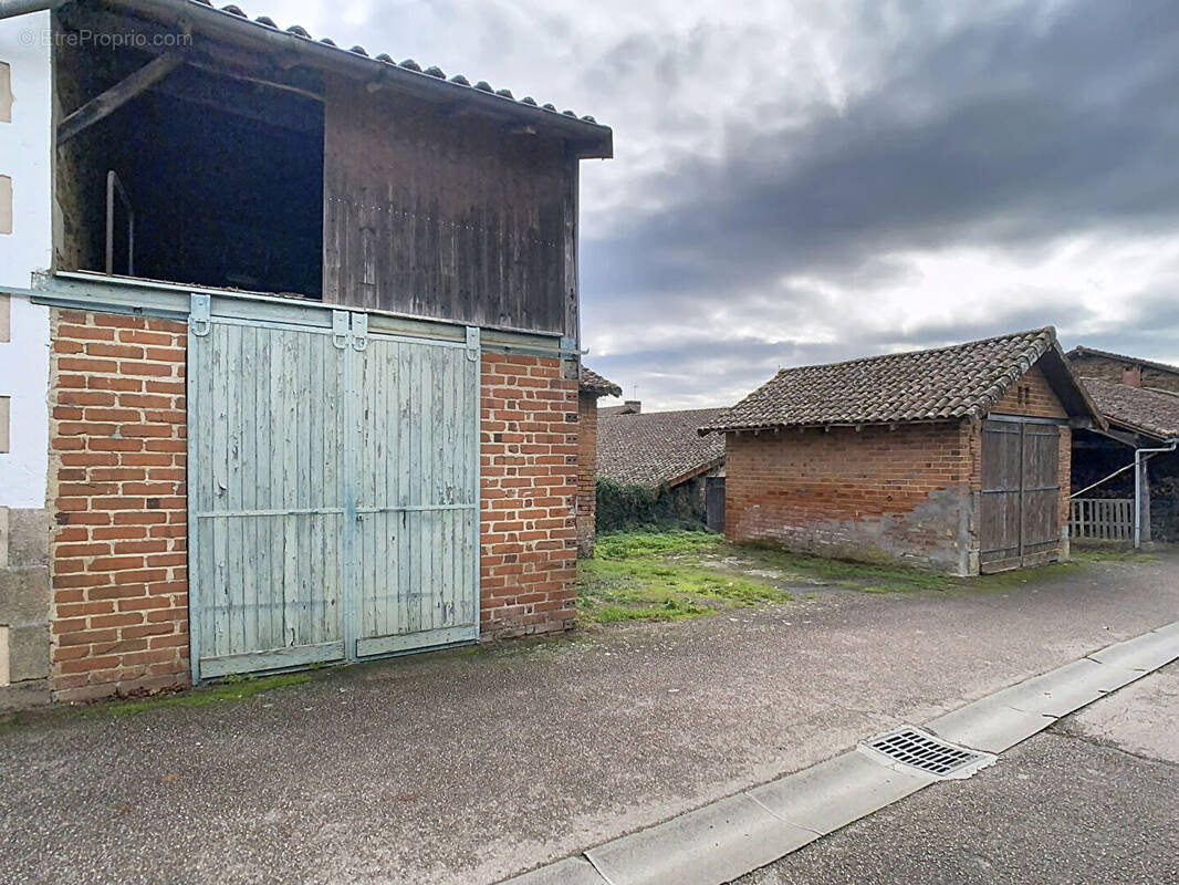 Maison à SAINT-JUNIEN