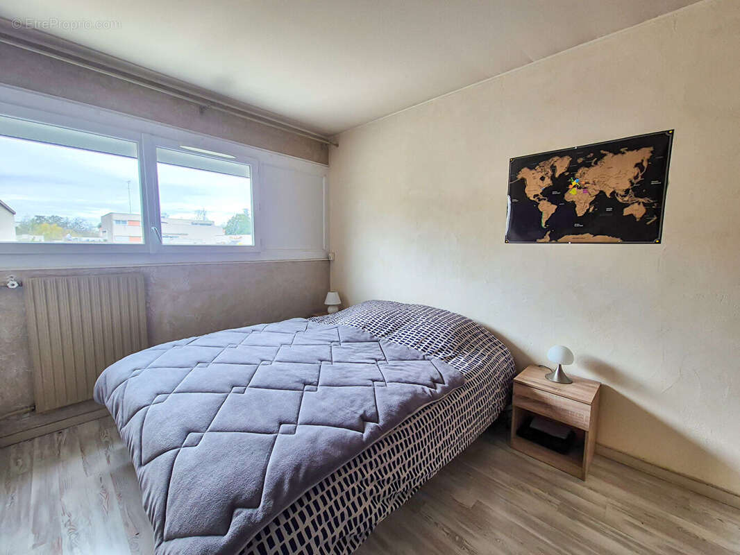 Appartement à SAVIGNY-LE-TEMPLE