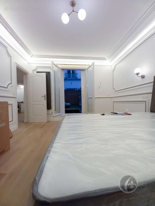 Appartement à PARIS-9E