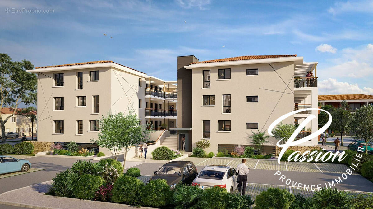 Appartement à SENAS