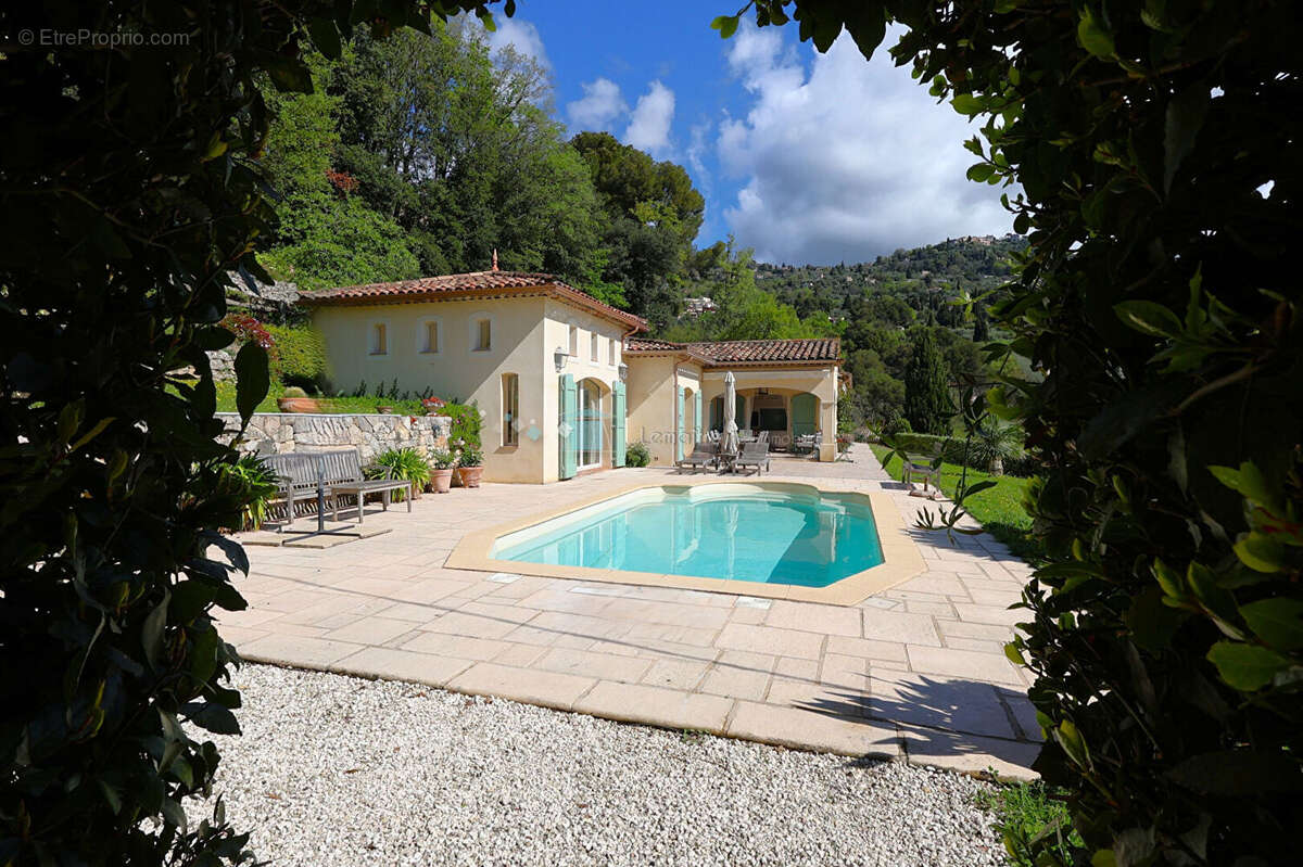 Maison à PEYMEINADE