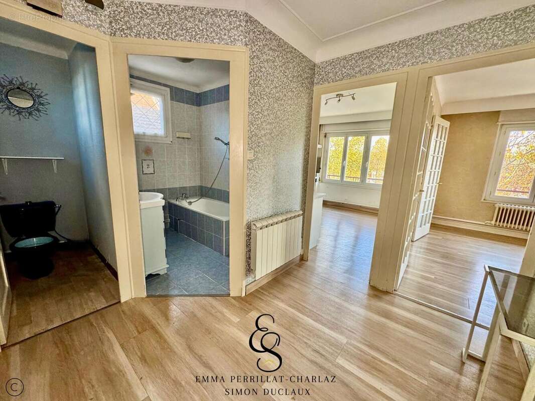 Photo 6 - Appartement à LE PEAGE-DE-ROUSSILLON