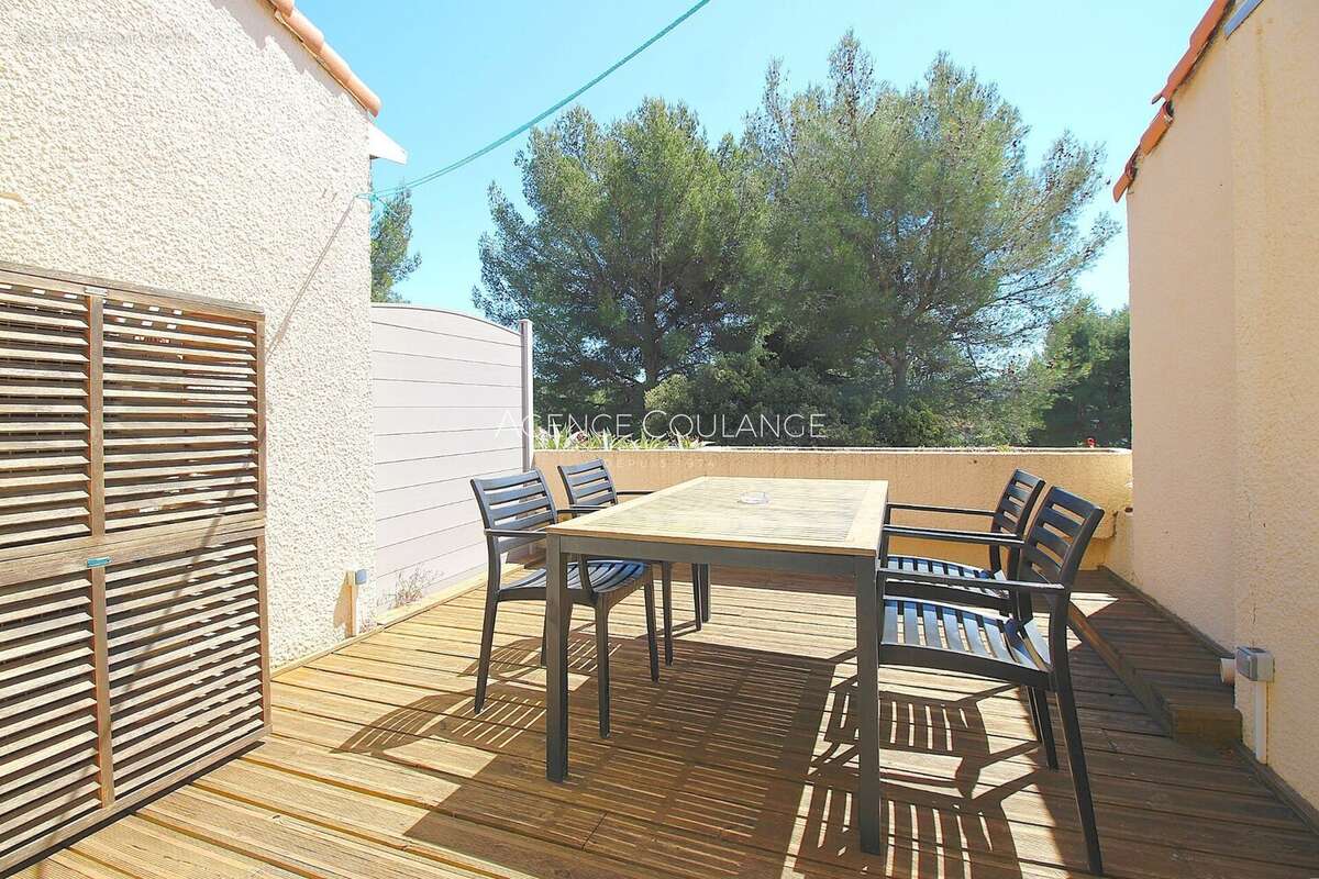 Appartement à SAINT-CYR-SUR-MER