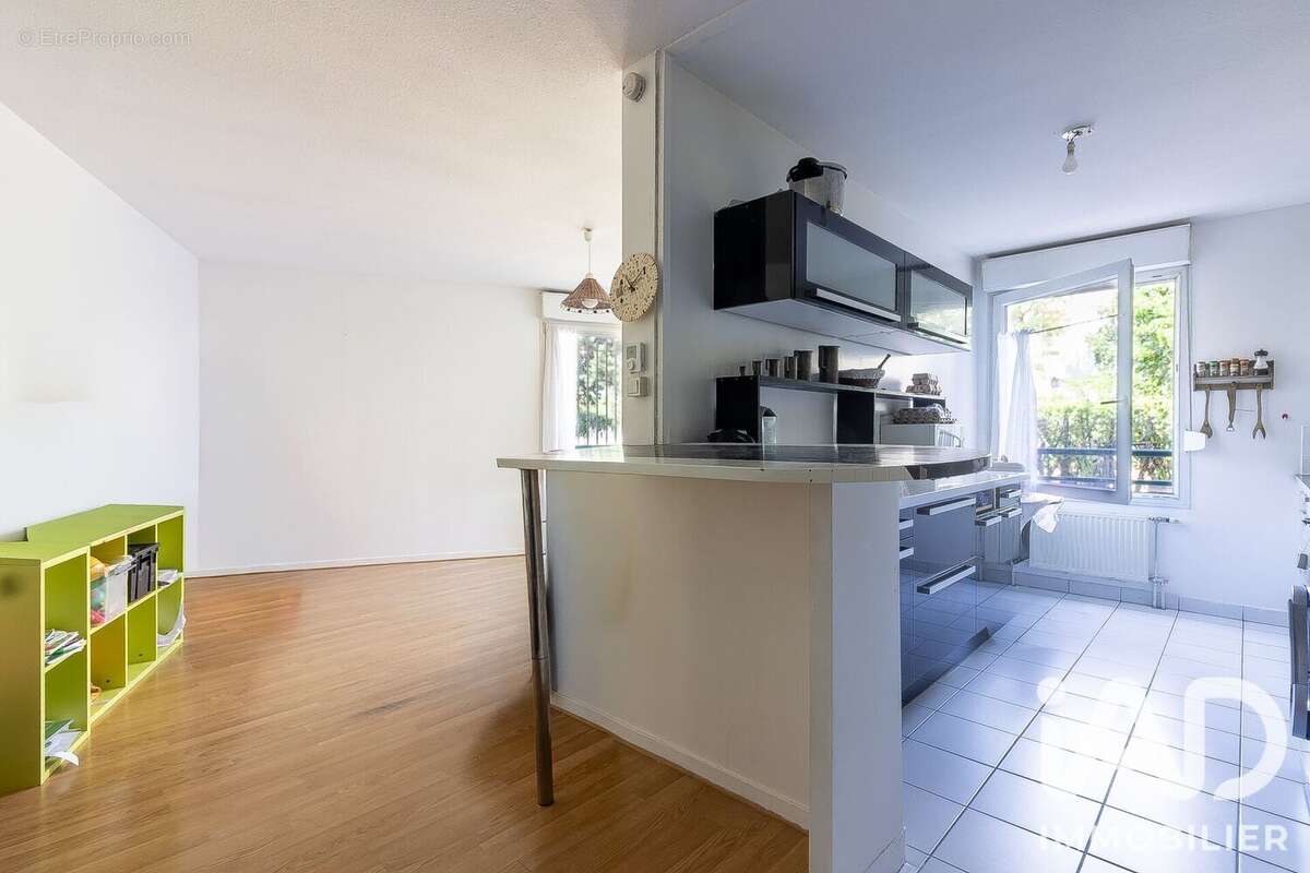 Photo 6 - Appartement à VILLEURBANNE