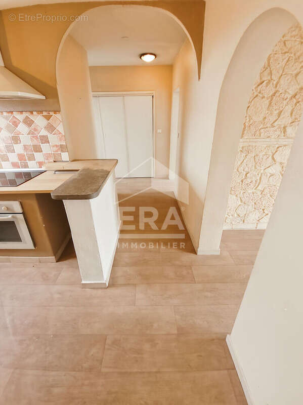Appartement à SALON-DE-PROVENCE