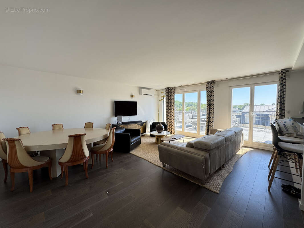 Appartement à SAINT-MAUR-DES-FOSSES