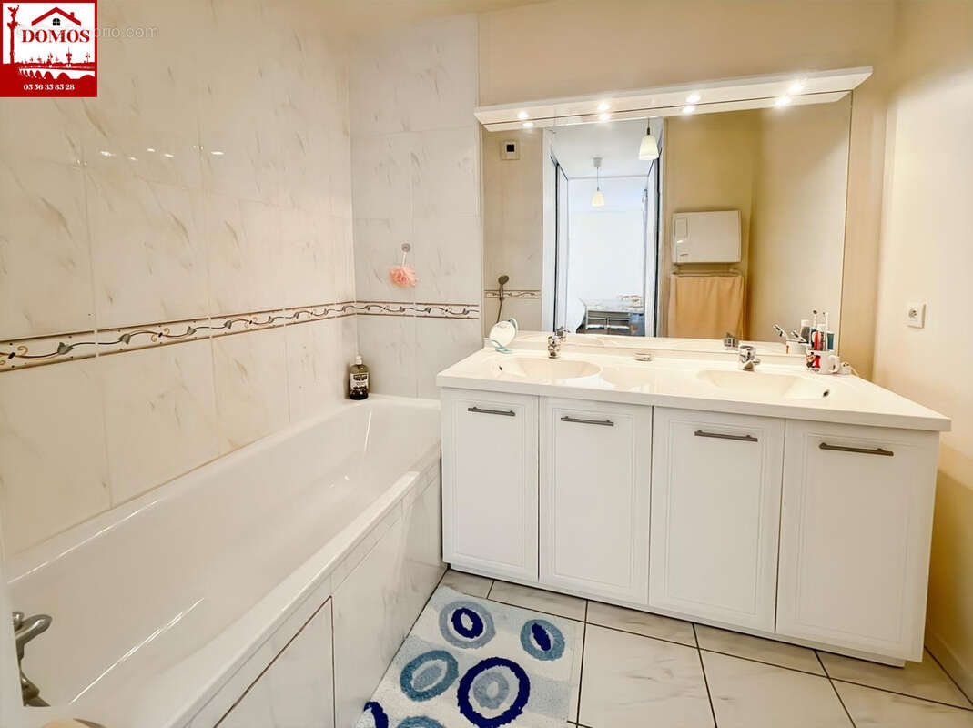 Parempuyre - centre!  appartement t4 de 85 m2 environ  avec terrasse et deux places parkings - photo 8