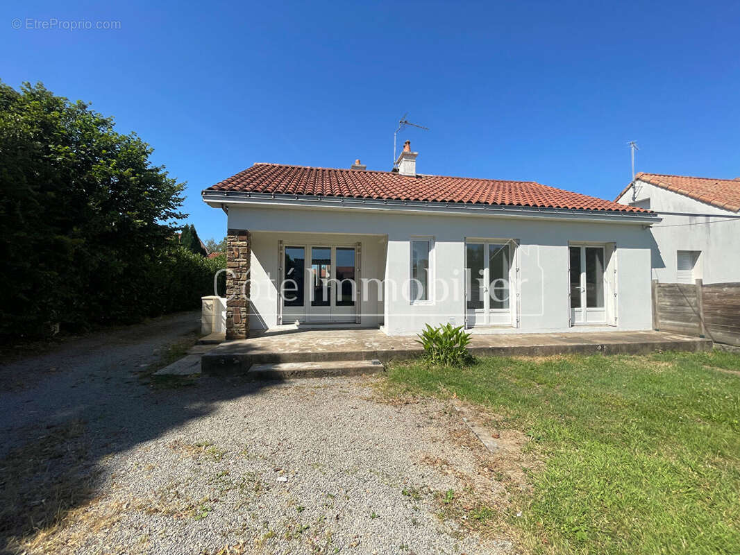 Maison à BOUAYE