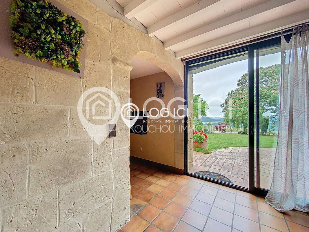 Maison à AURIONS-IDERNES