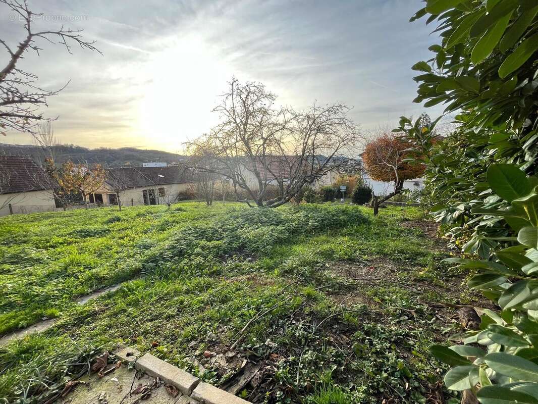 Photo 4 - Terrain à LONS-LE-SAUNIER