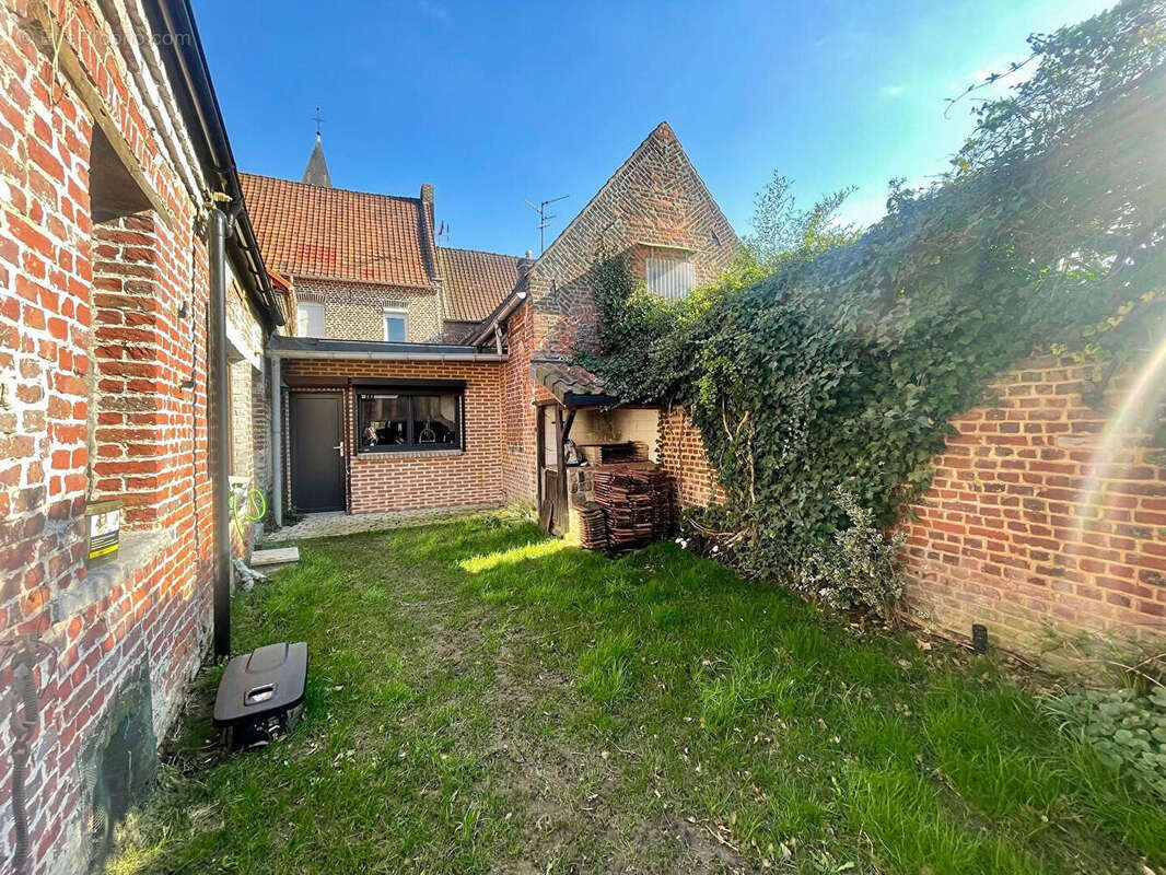 Maison Flines Lez Raches 150m2  jardin, garage et grange d 90m² - photo 11