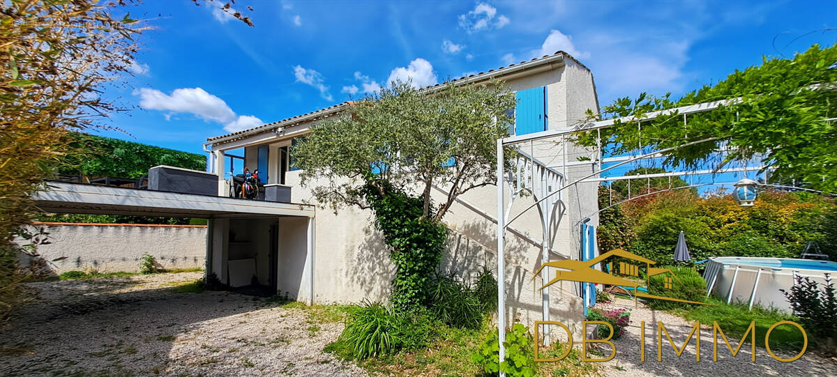 Maison à MORIERES-LES-AVIGNON