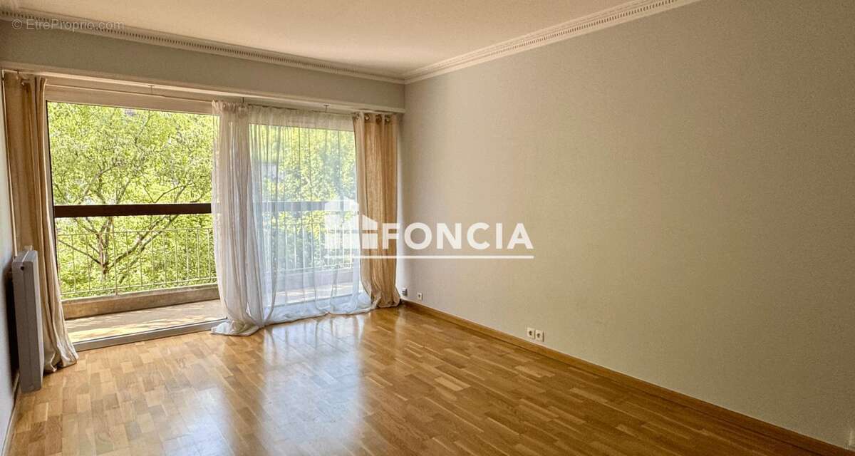 En DERNIER ETAGE un appartement de 3 pièces - photo 4