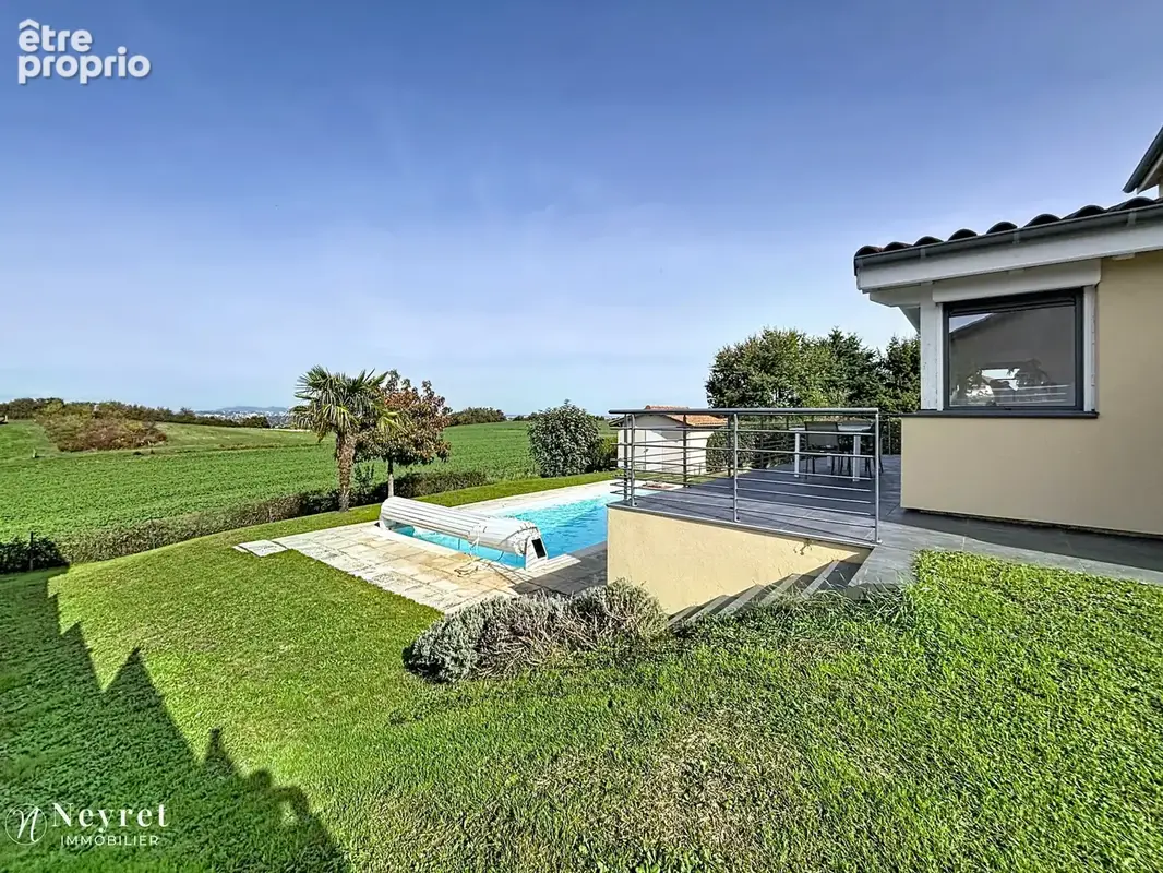 Maison 135 m2   Vue panoramique Lyon   Piscine   Terrain 1 000 m2   DPE B - photo 11