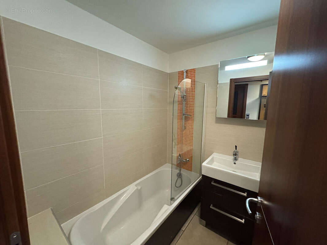 Appartement à SAINT-CHAFFREY