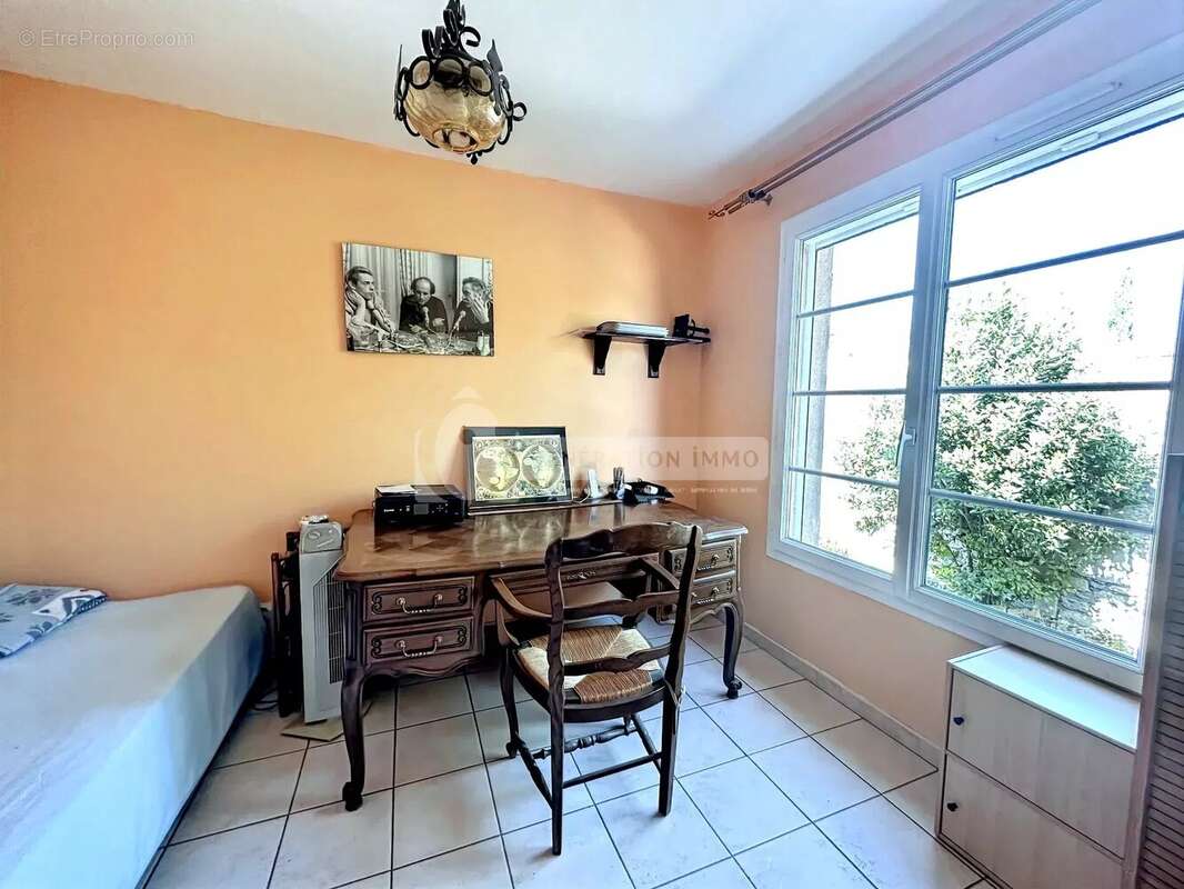 Maison à FONTVIEILLE