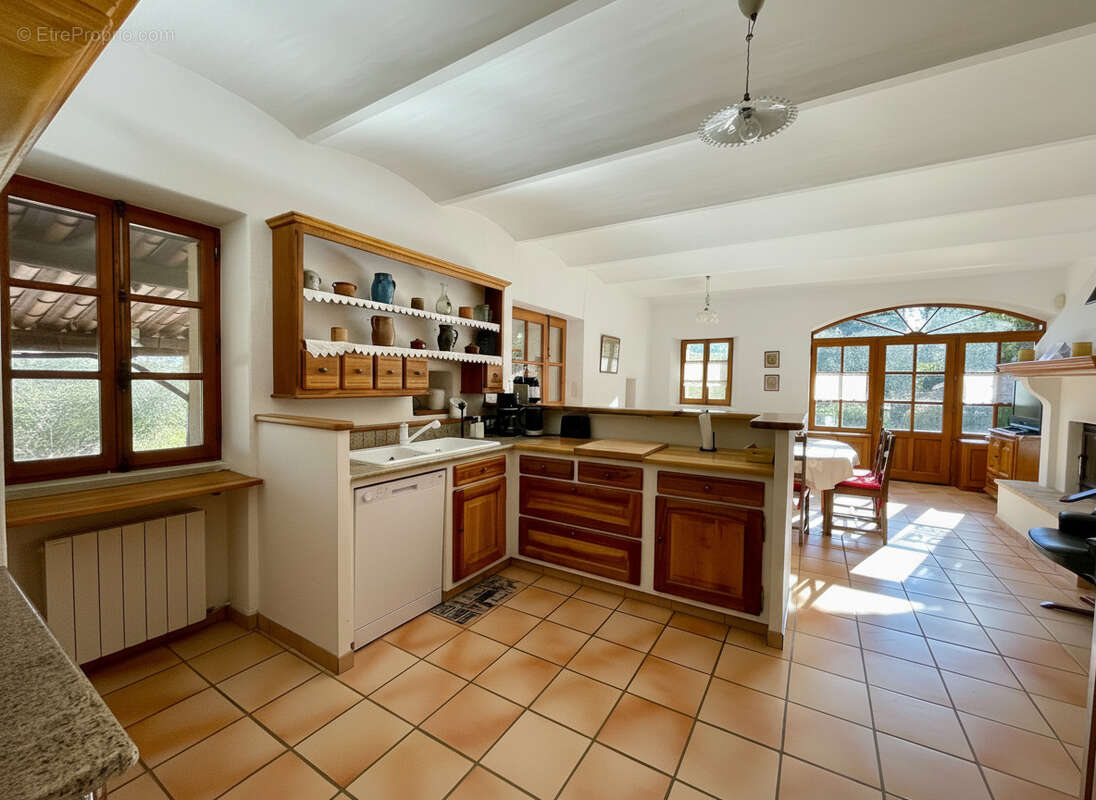 Maison à VAISON-LA-ROMAINE
