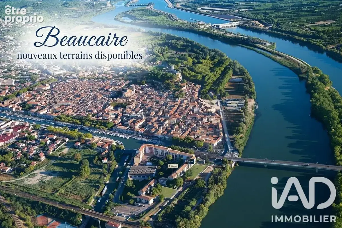 Photo 1 - Terrain à BEAUCAIRE