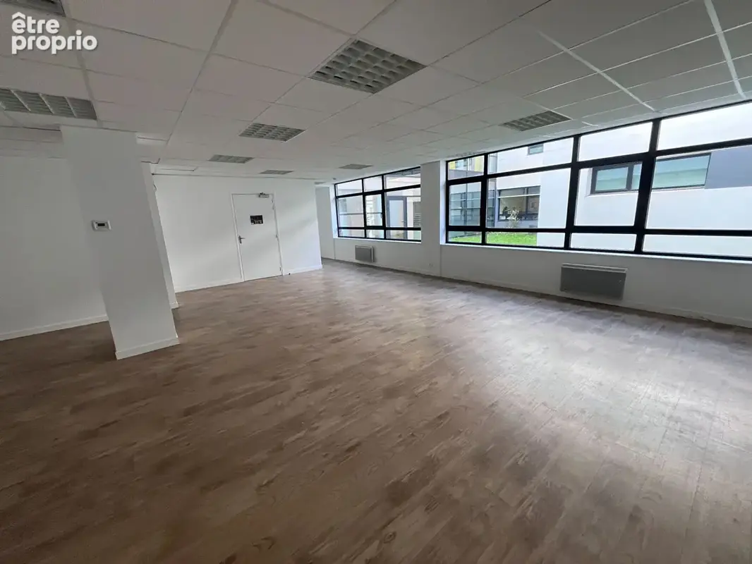 A vendre - guipavas kergaradec - plateau de bureaux de 317 m2 - photo 5