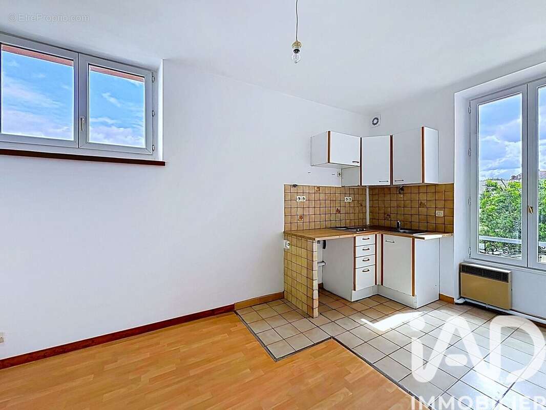 Photo 3 - Appartement à CORBEIL-ESSONNES