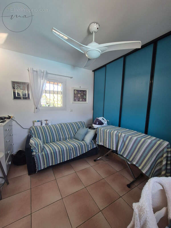 Maison à SAINT-GENIES-DE-FONTEDIT