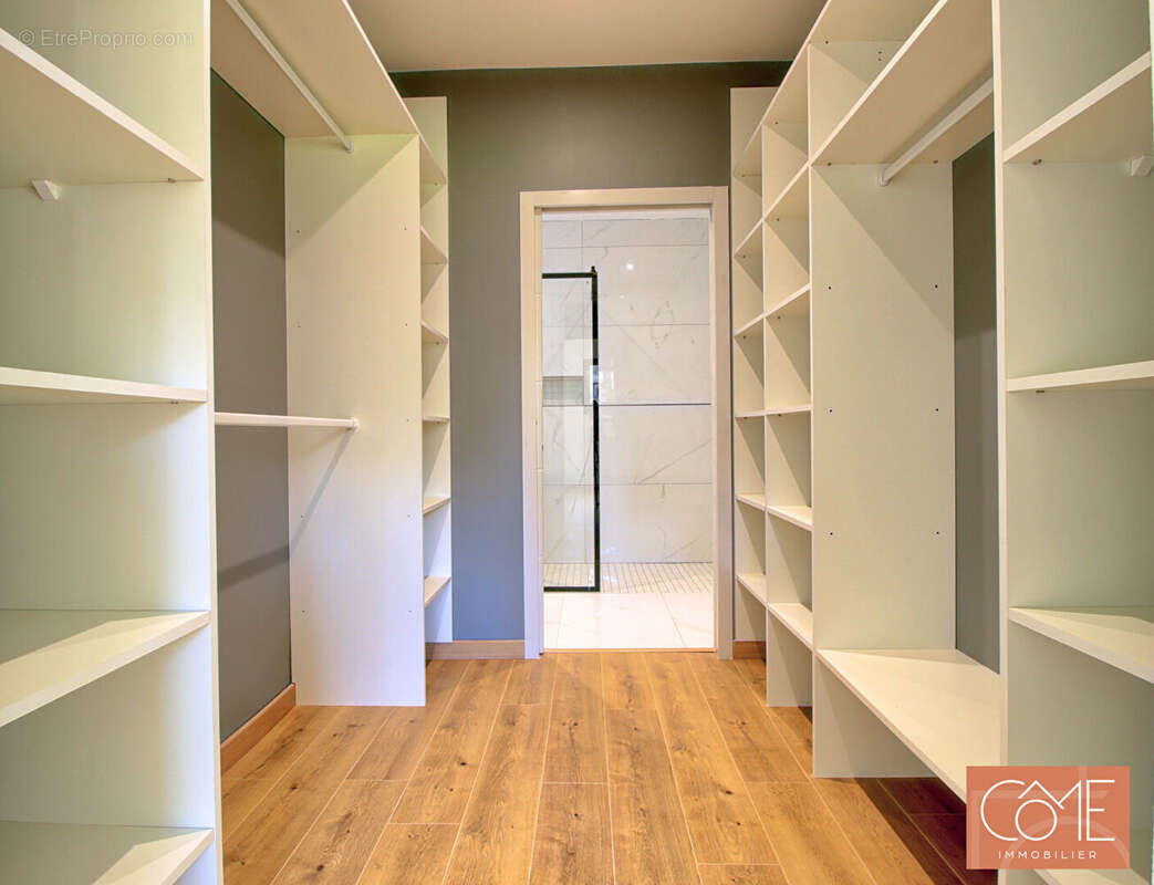 Maison à SAINT-ERBLON