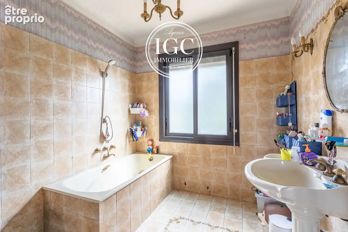 Maison t4/ t5  -142 m²  - parcelle 939 m² - piscine - martigues - photo 6
